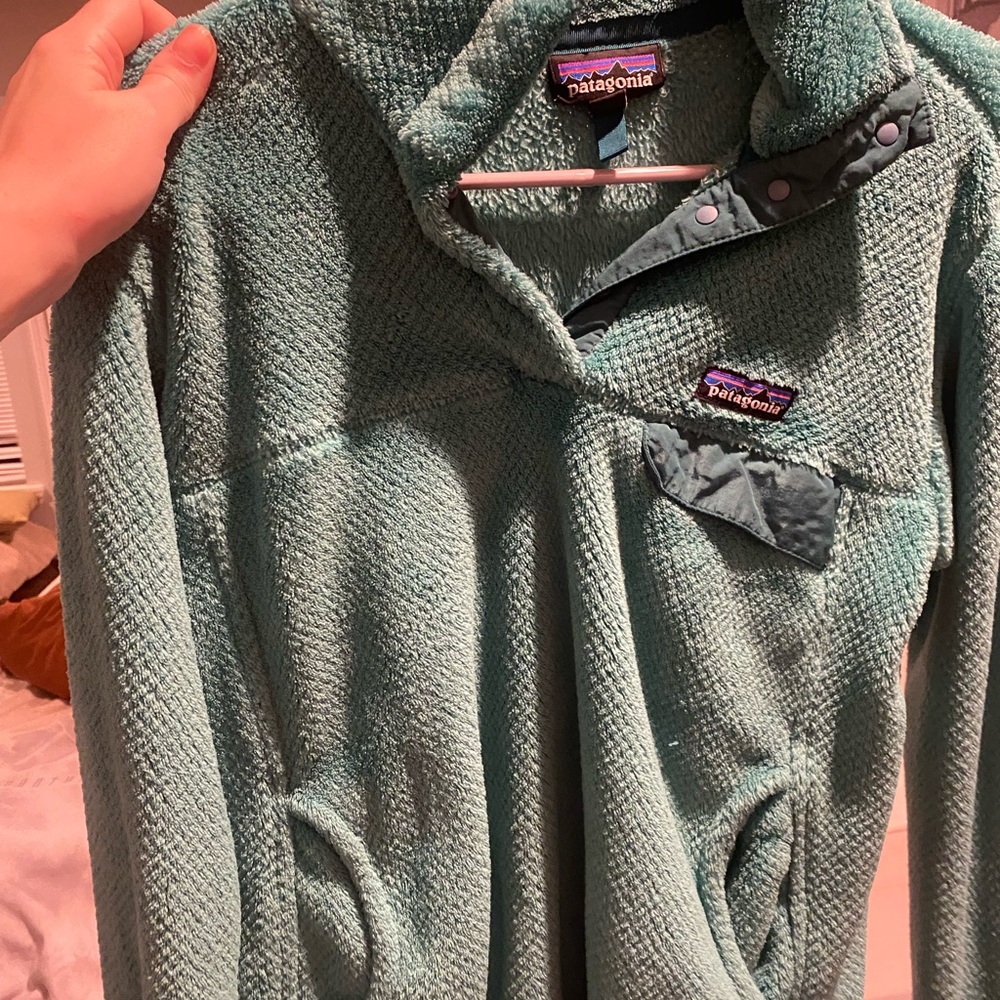 Patagonia sweatshirt size M